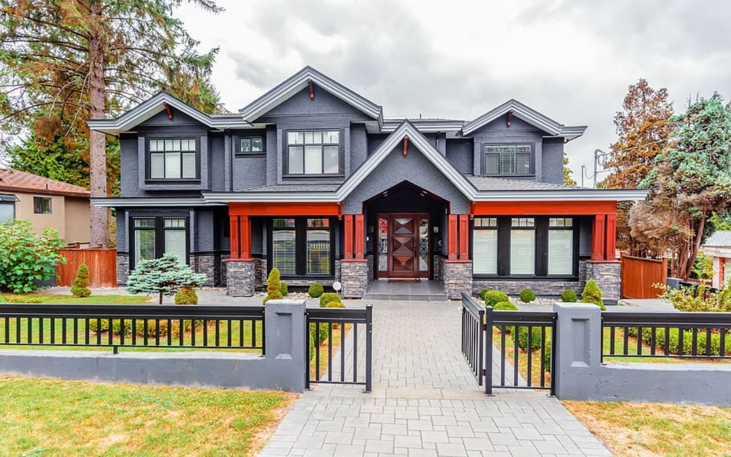 Ausa Road Latur Banglow